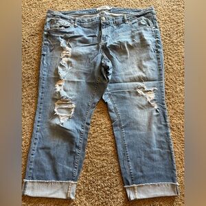 Torrid women’s sz 20 Light Blue Distressed  stretch capris shorts bottoms